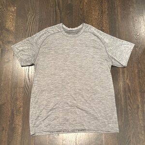 Lululemon Athletica Gray Short Sleeve Tee